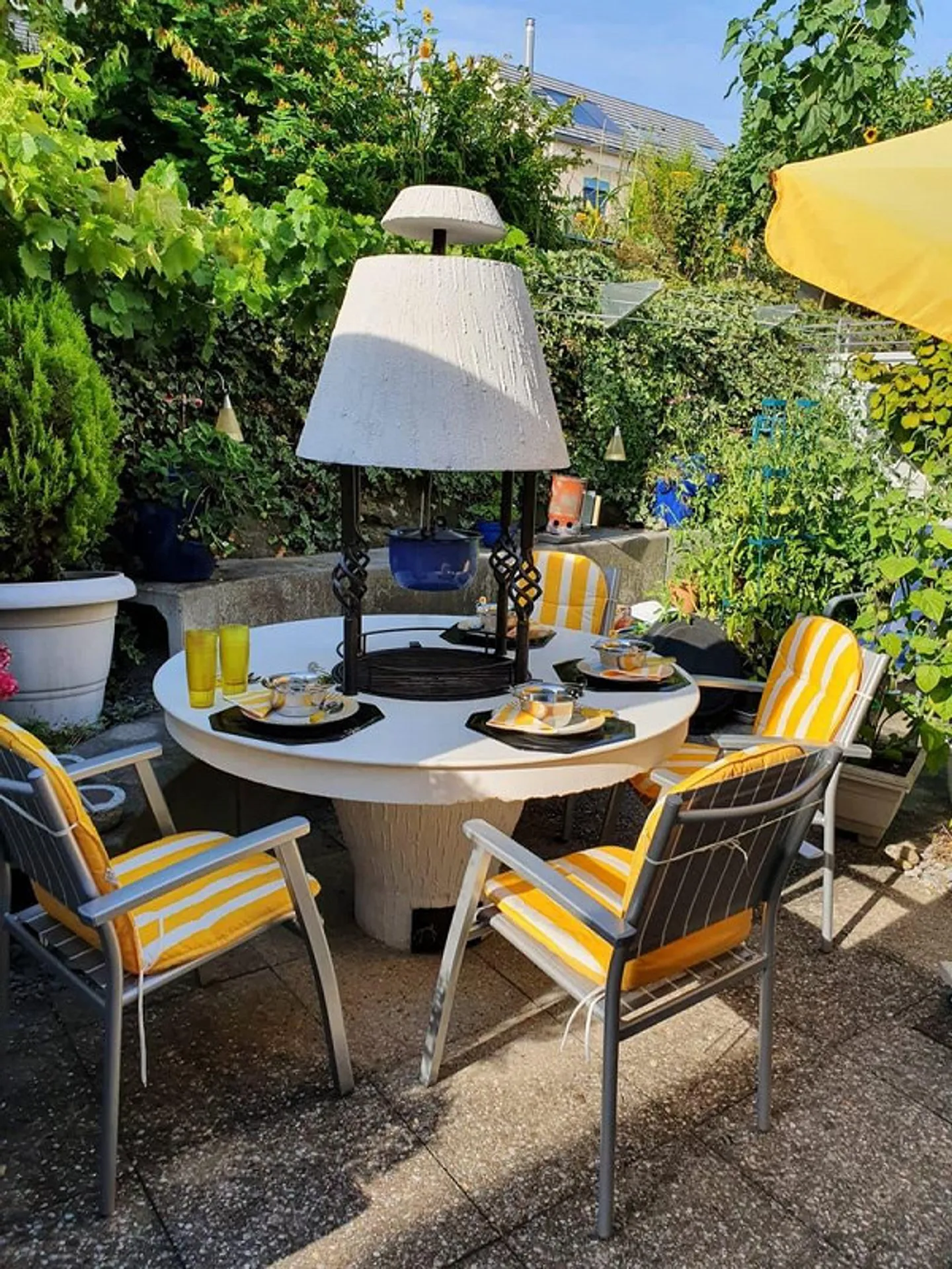 Attraktives Doppel-Einfamilienhaus an ruhiger Wohnlage - Foto 2 von 4