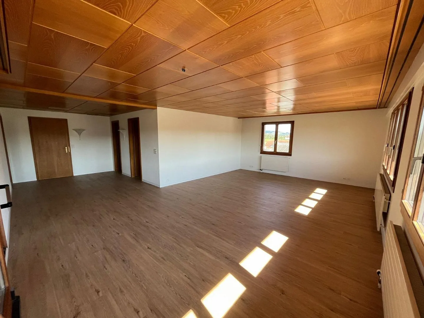 Spacious, bright 2.5 room apartment in Ettiswil - Photo 2 of 7