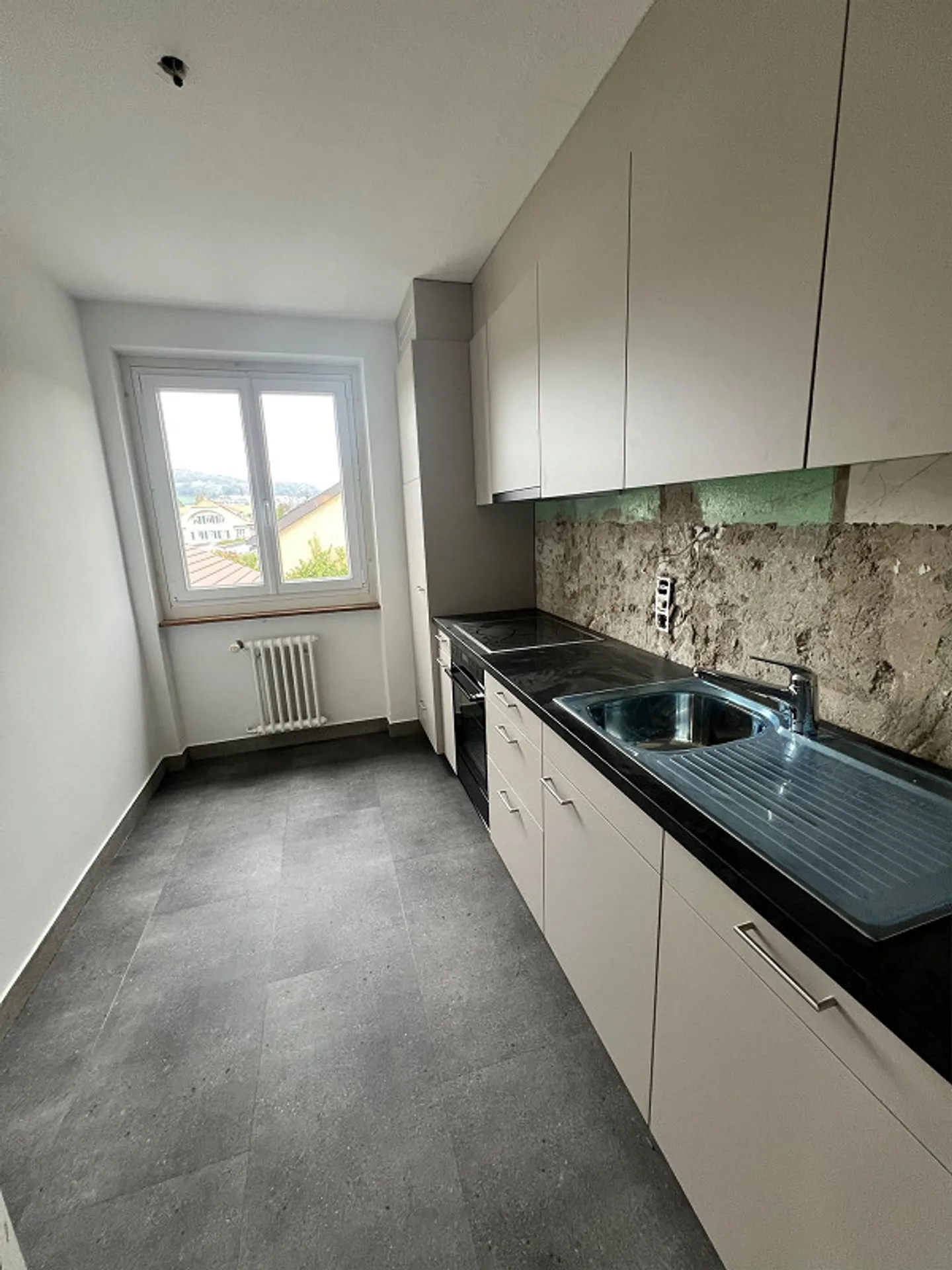 Appartamento di 2,5 stanze in affitto a Steffisburg - Foto 2 di 9