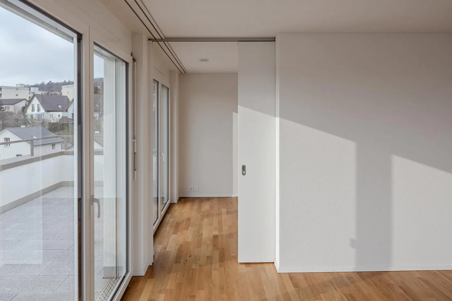 Beautiful 4.5-room penthouse apartment in Neuhausen! - Photo 6 of 12