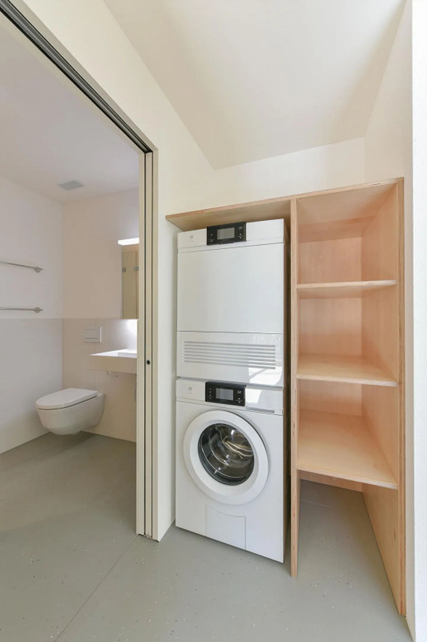 W302 | Attractive 3.5 room new apartment with highest comfort near the train station - Photo 5 of 8