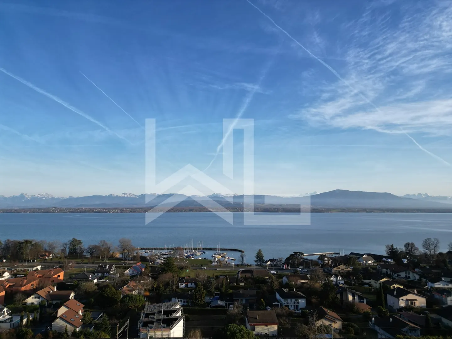 Superbe Villa Familiale avec Vue sur le Lac - Photo 1 sur 8