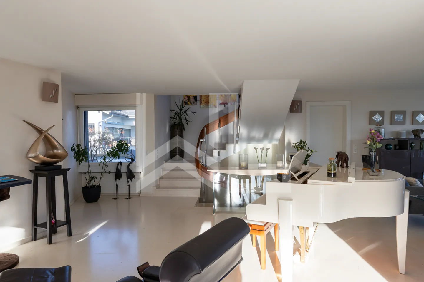 Superbe Villa Familiale avec Vue sur le Lac - Photo 4 sur 8
