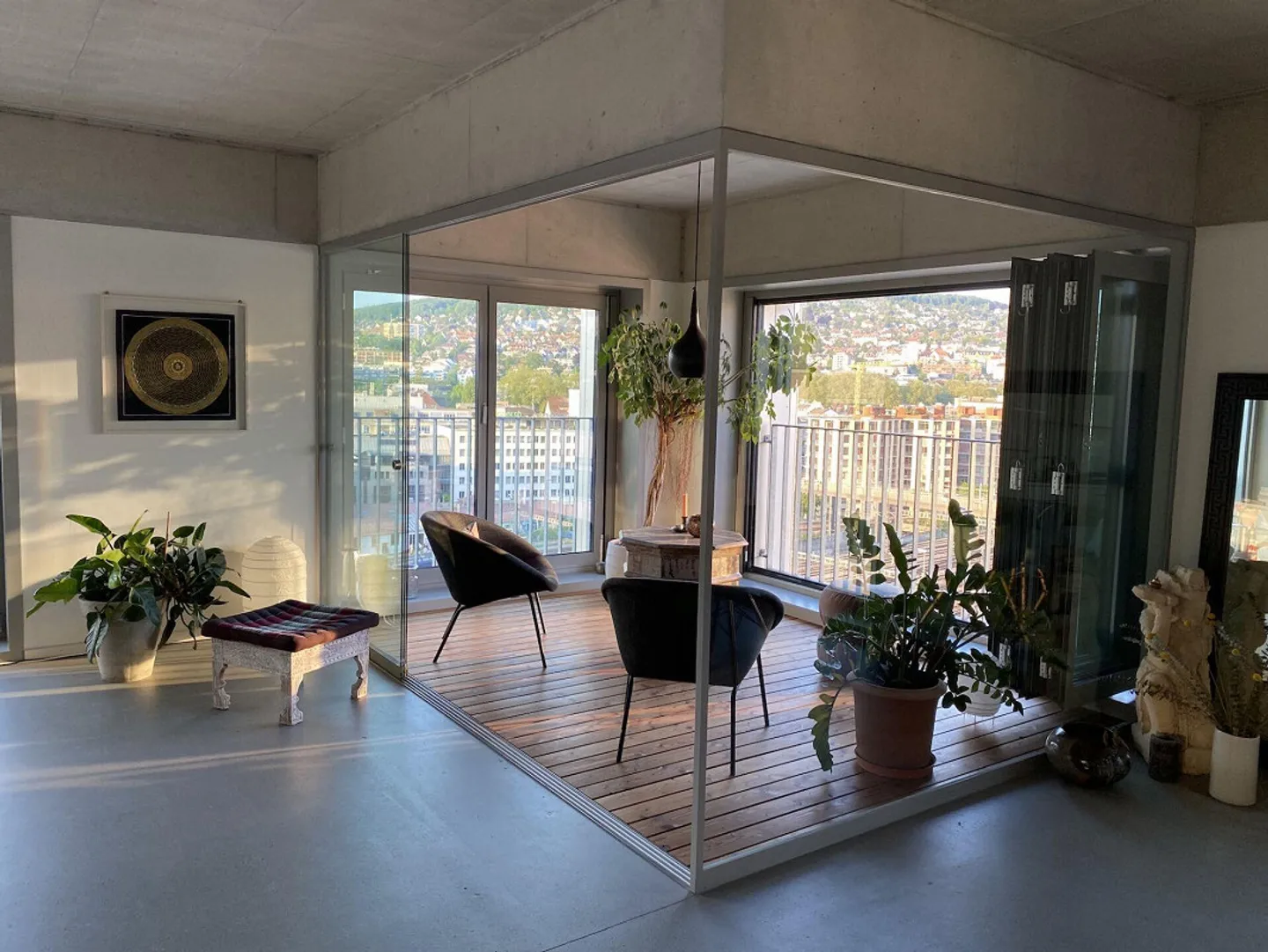 Spacious 4.5-room apartment 9_2 in the heart of Zurich - Photo 4 of 8