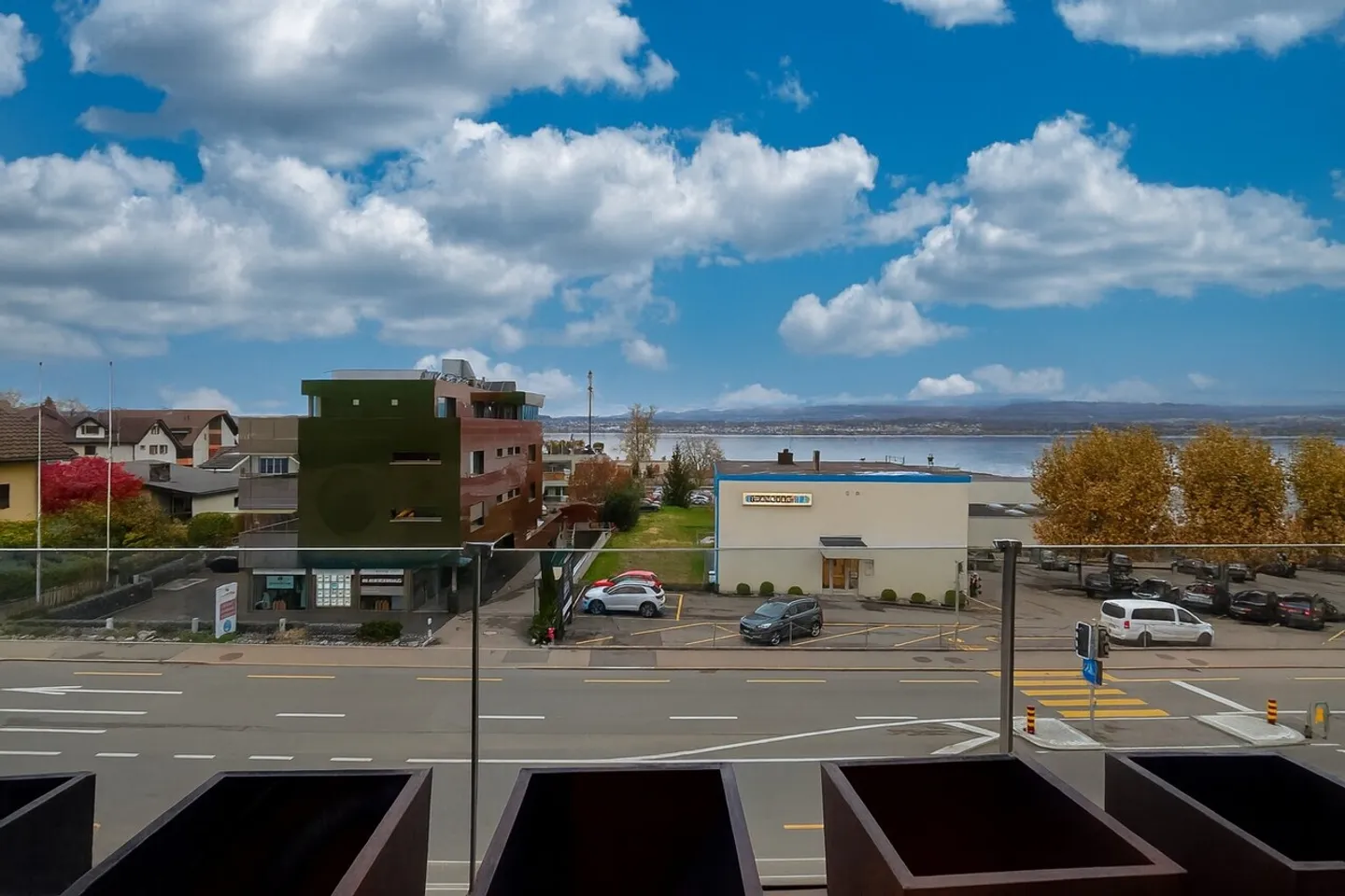 The Great Elegance - with Lake View! - Photo 2 of 7