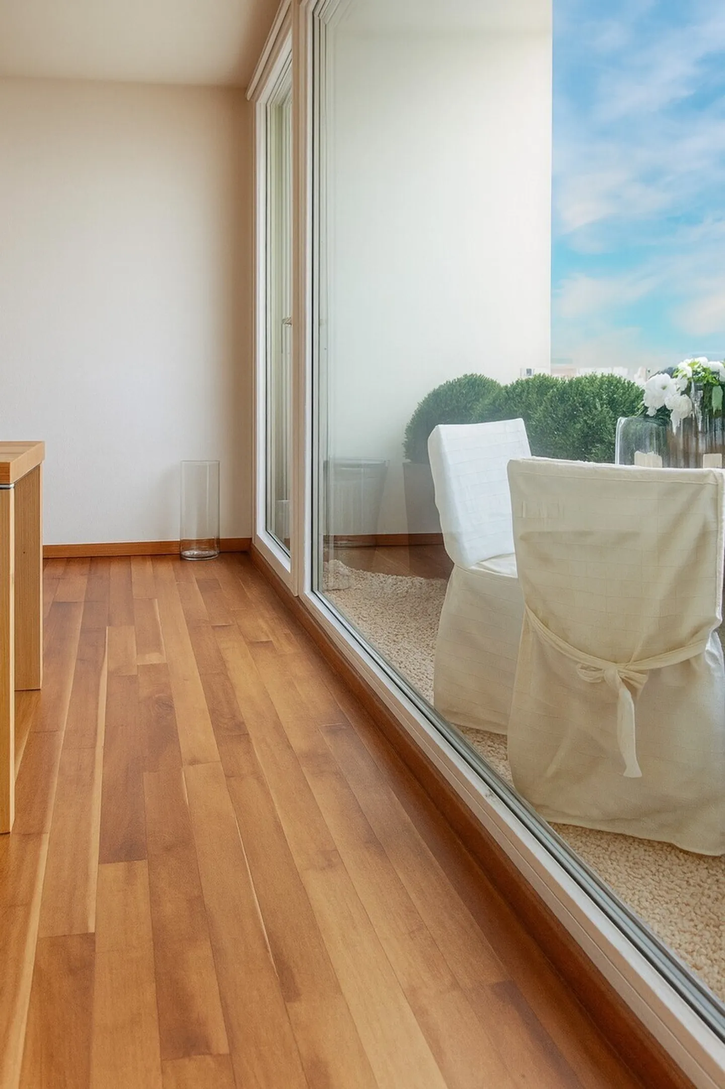 The Great Elegance - with Lake View! - Photo 5 of 7