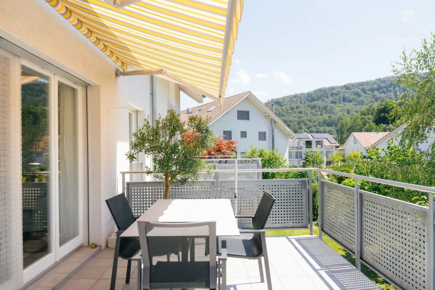 Appartamento maisonette 4½ locali su 3 piani tra lago e montagne - Foto 3 di 11