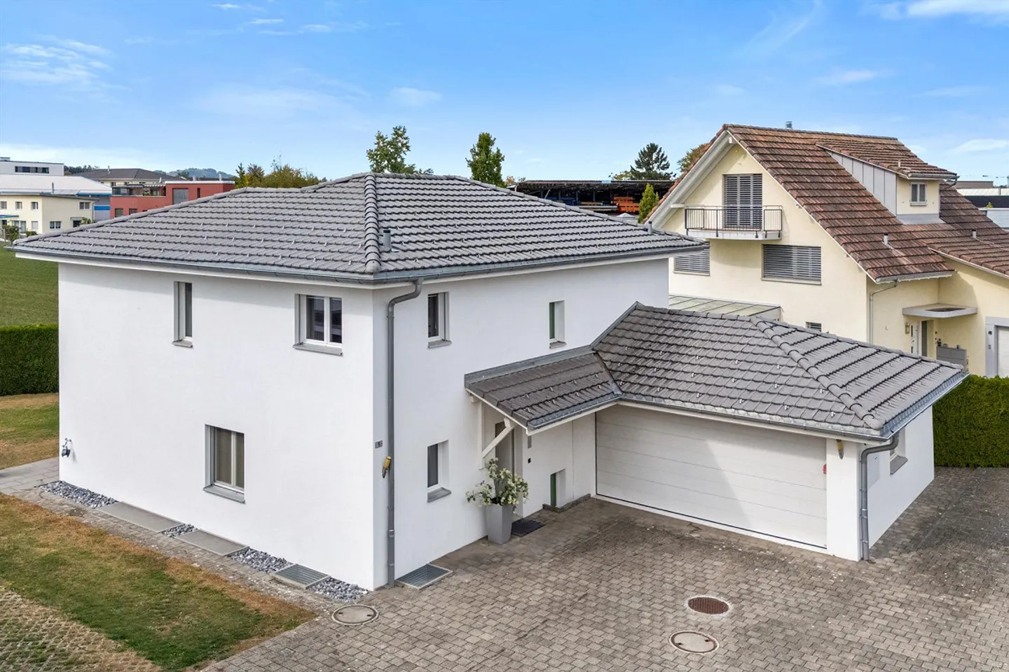 Charmantes Familienhaus mit Garten - Foto 7 von 7