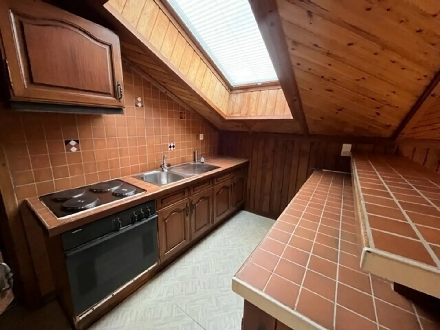 Apartment for rent - Photo 4 of 5