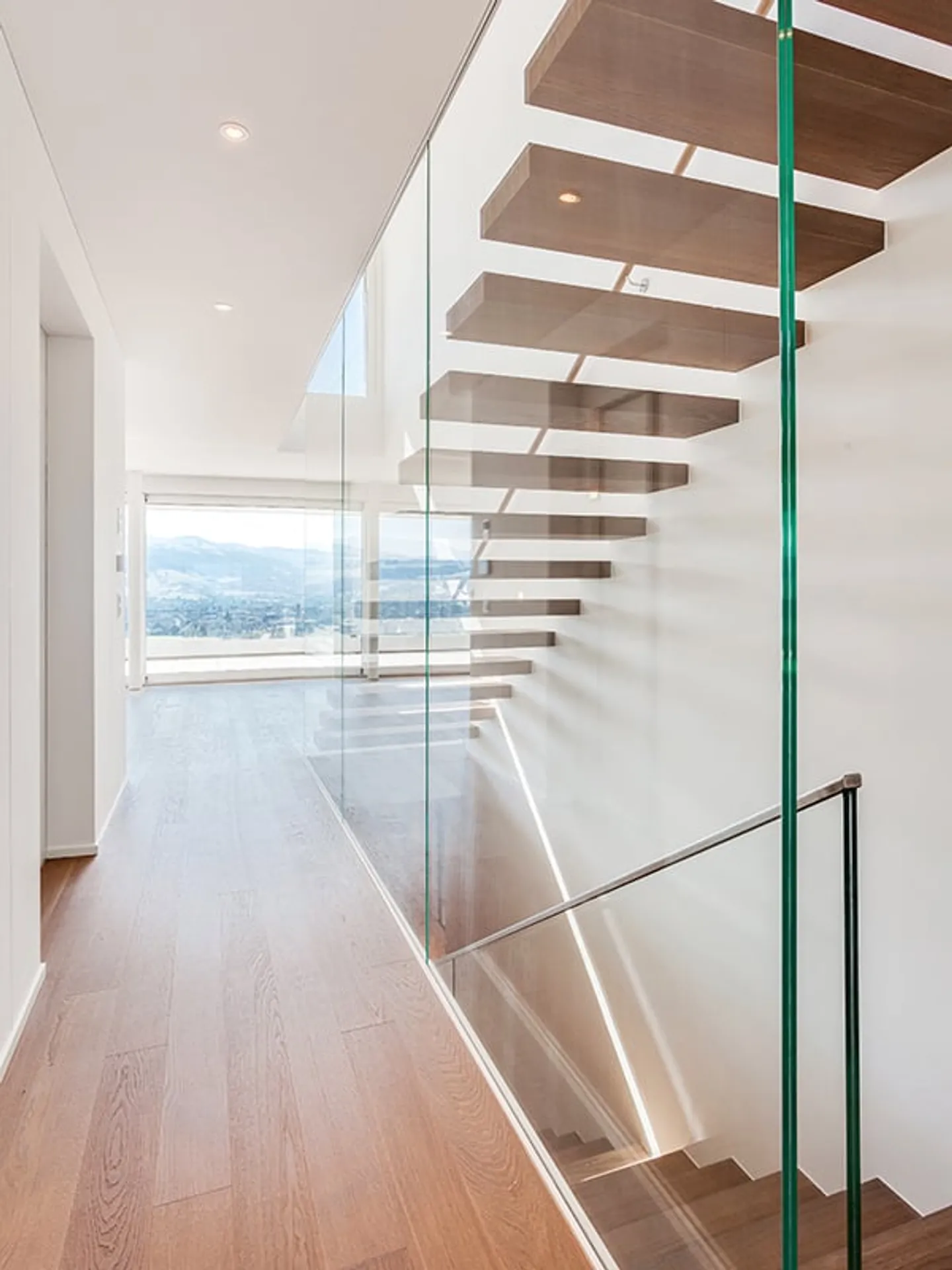 The Grand View | Villa - Photo 2 of 11