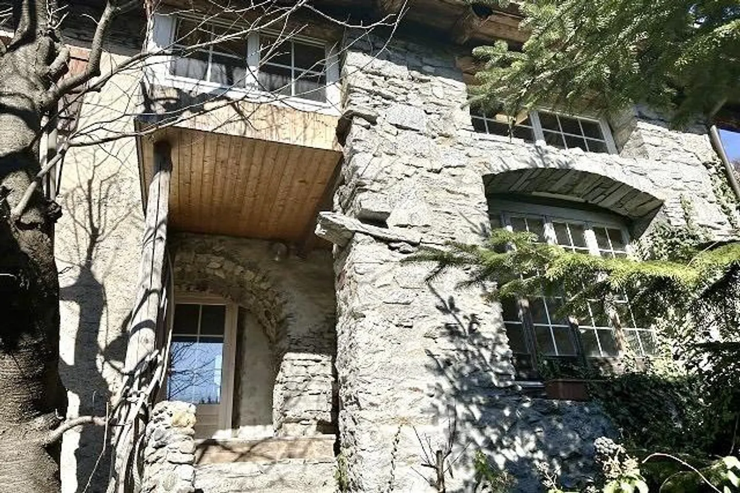 Trois parties de maison avec grand jardin - Photo 7 sur 49