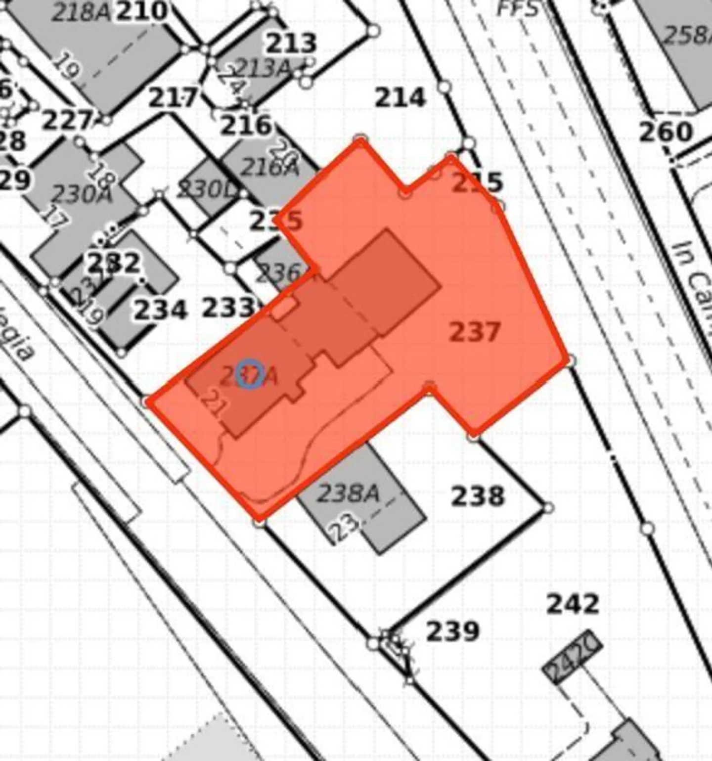 Trois parties de maison avec grand jardin - Photo 47 sur 49