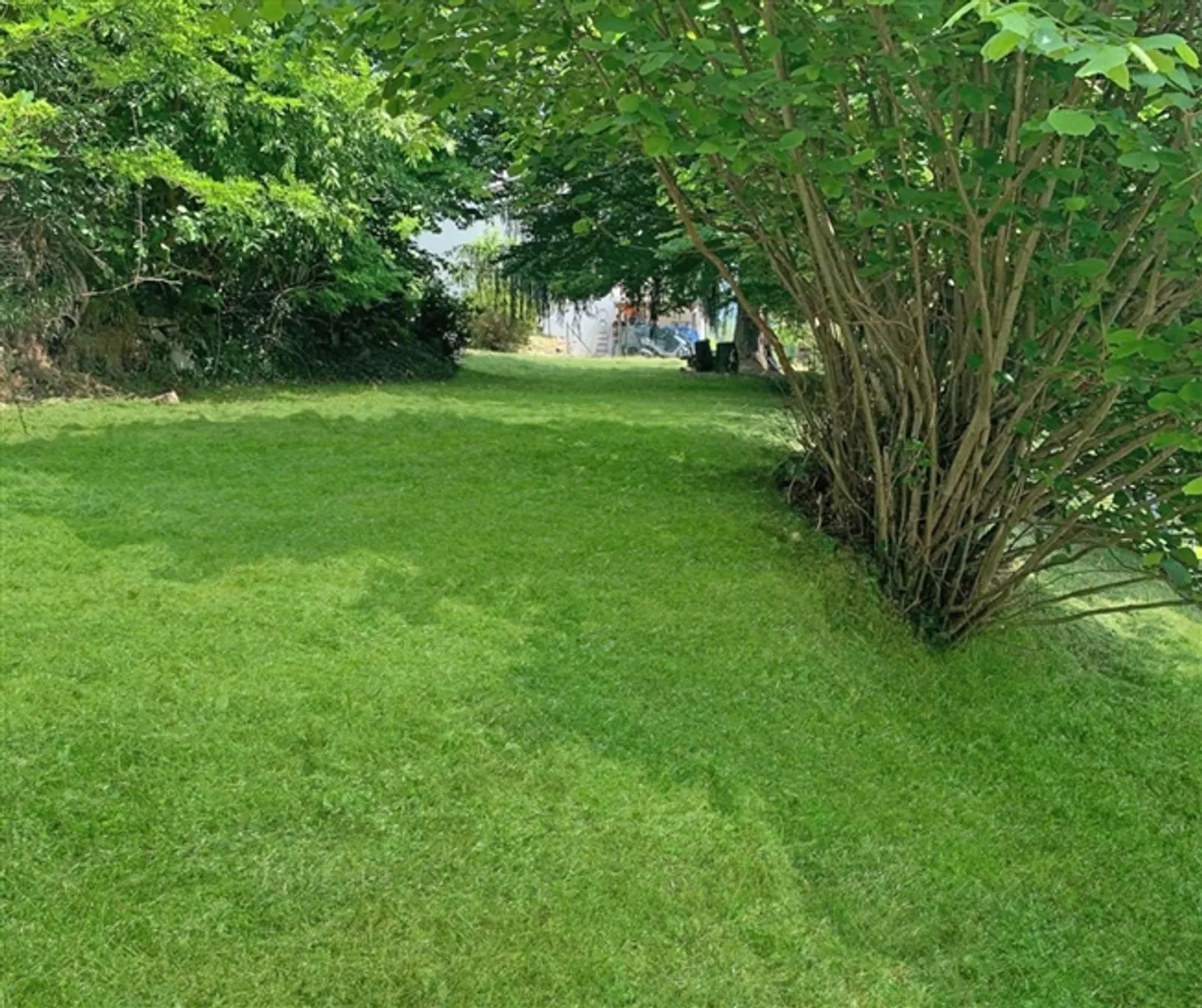 Terreno edificabile in una zona residenziale tranquilla per prima abitazione - Foto 3 di 6