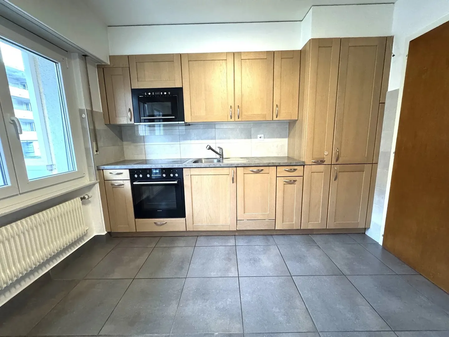 Sierre, Bel Appartement de 4.5 Pièces avec un Grand Potentiel - Photo 2 sur 6