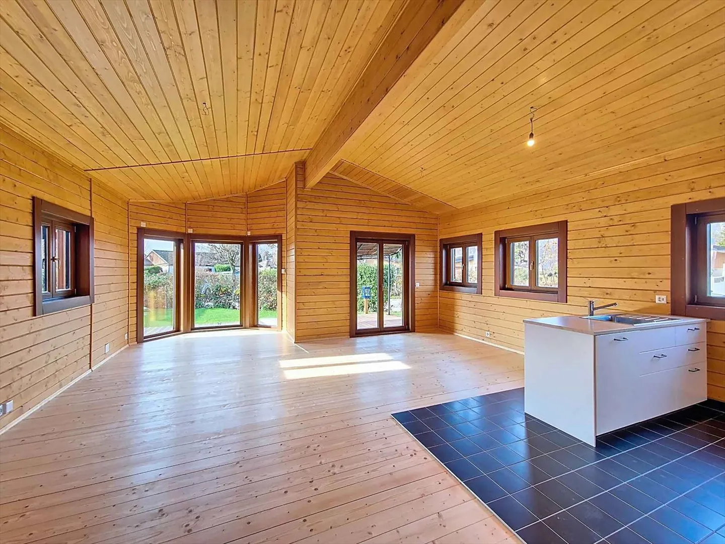 Semi-detached house for sale - Photo 2 of 11