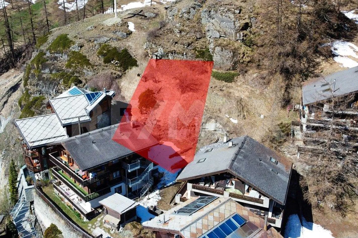 Terreno edificabile soleggiato con vista sulle montagne - Foto 2 di 13