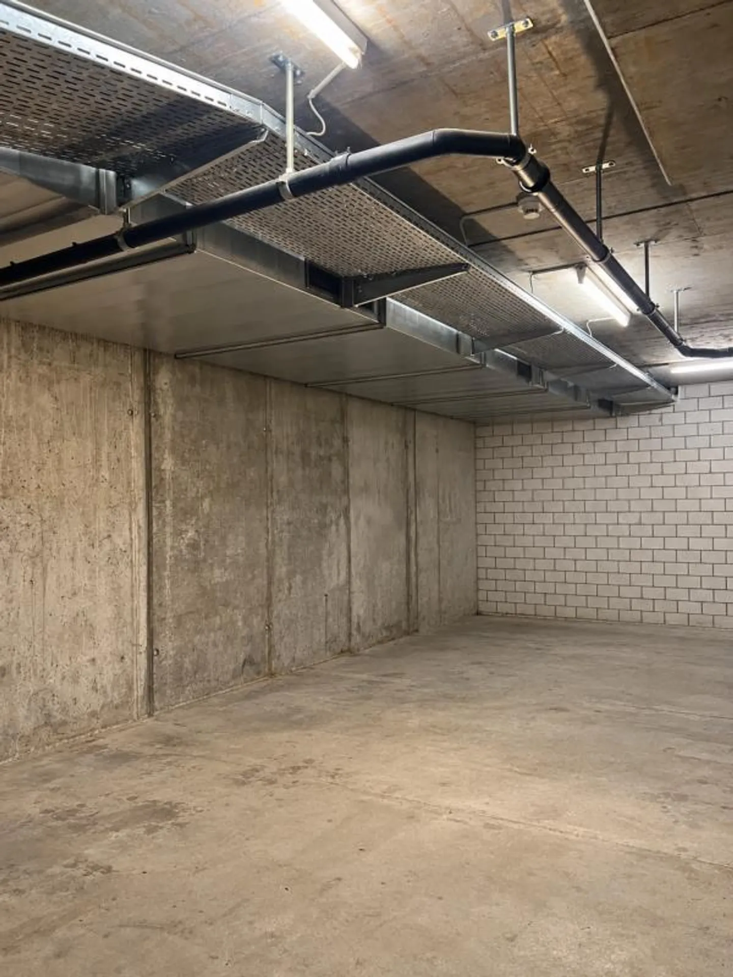 57 m² storage space for rent in Bern-Bümpliz - Photo 3 of 4