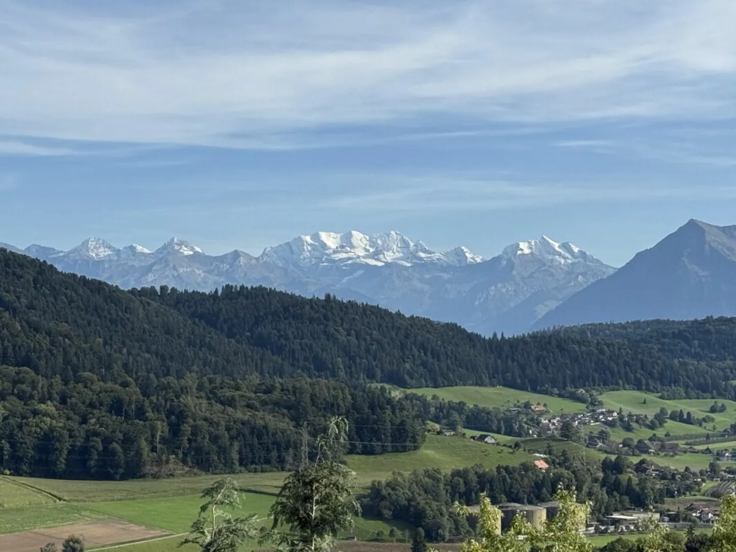 Grosszügiges Terrassenhaus - Foto 2 von 11