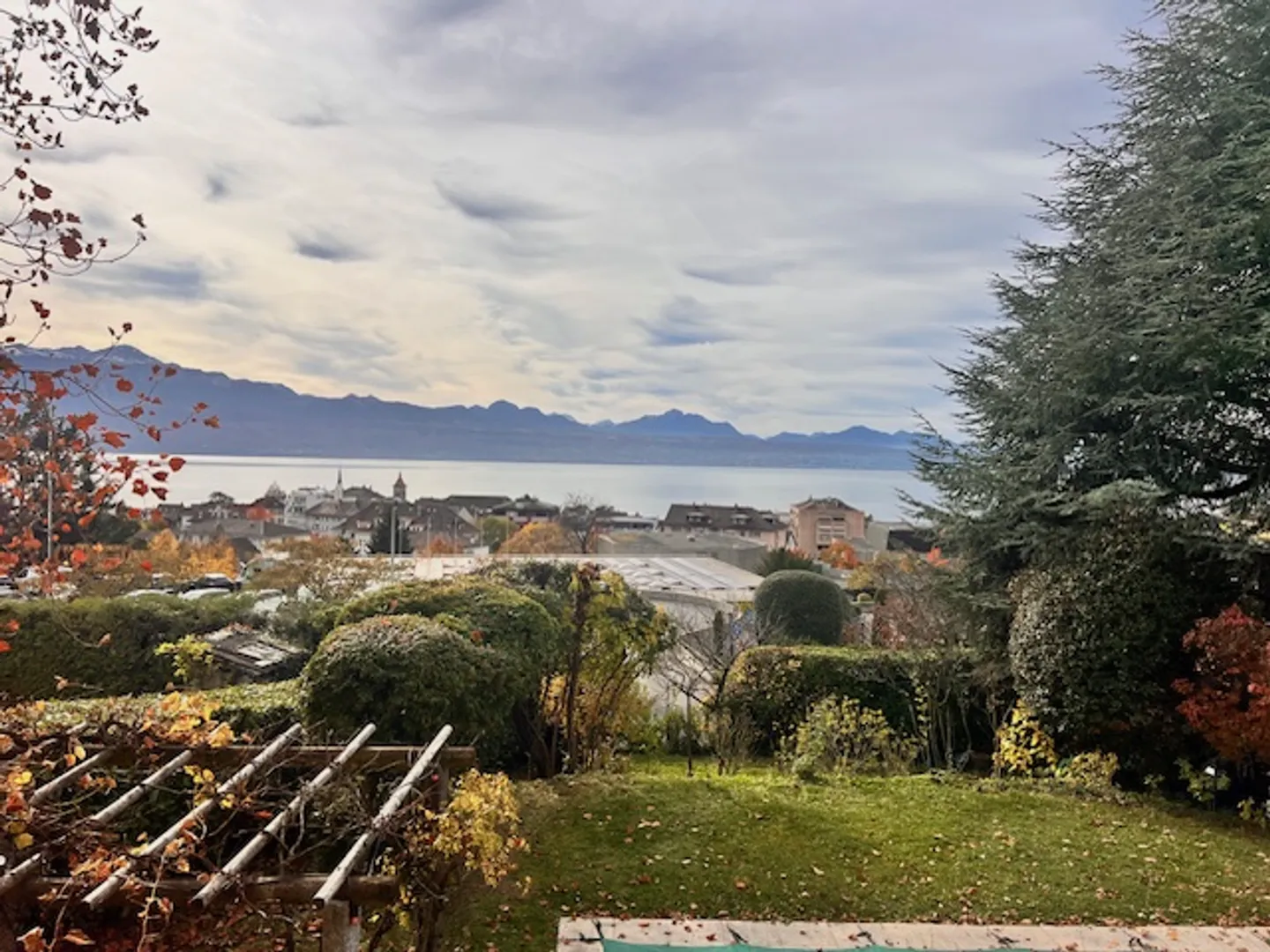 Proprietà in vitalizio a Pully con una bellissima vista sul lago e sulle montagne - Foto 1 di 13
