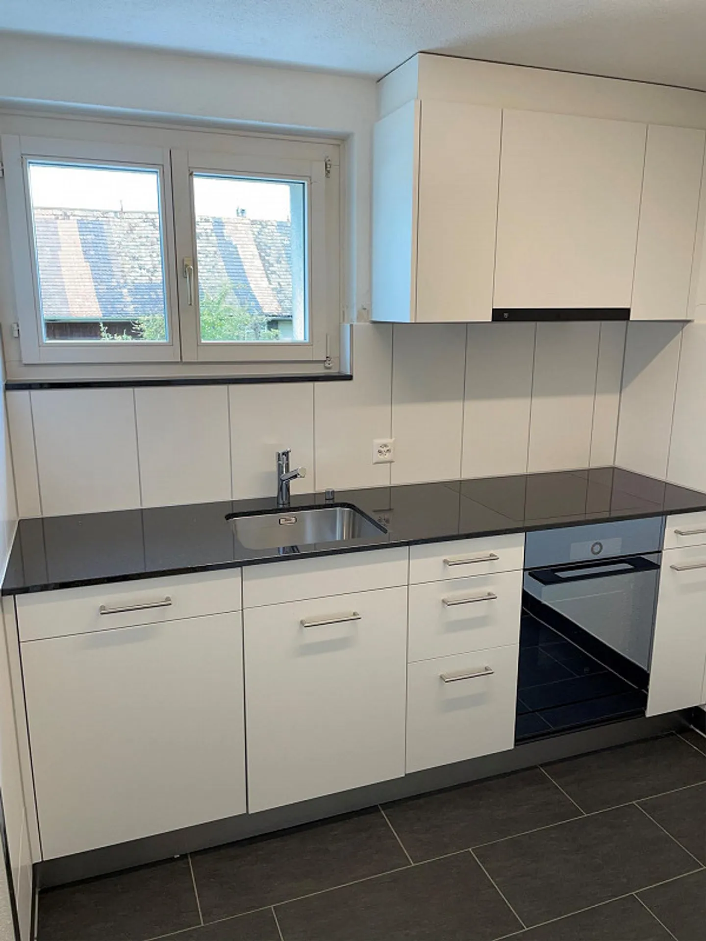 4-room shared apartment, close to the center, quiet and child-friendly, renovated 2023 - Photo 1 of 4