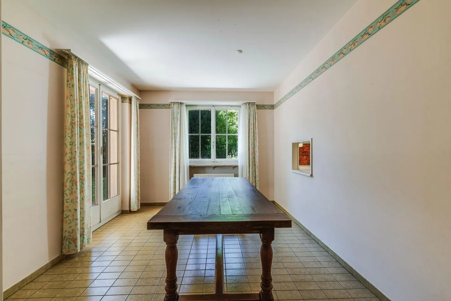 Incantevole casa familiare a Therwil - Foto 4 di 11