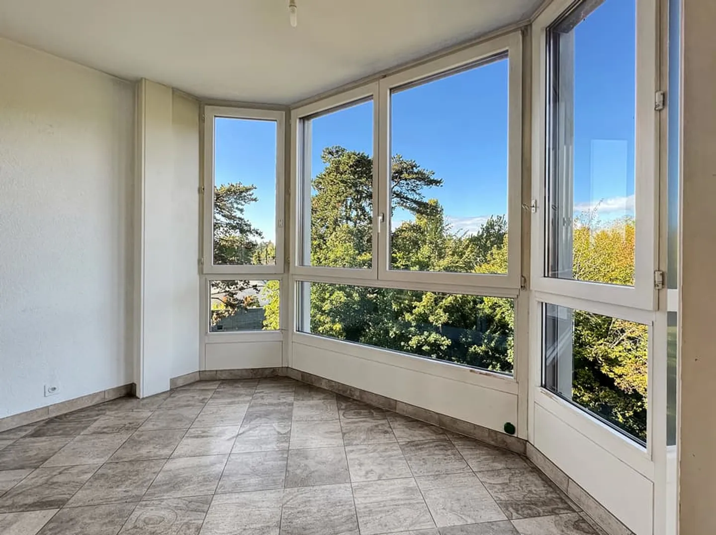 SPACIOUS AND BRIGHT APARTMENT IN THE HEART OF VERSOIX - Photo 10 of 10