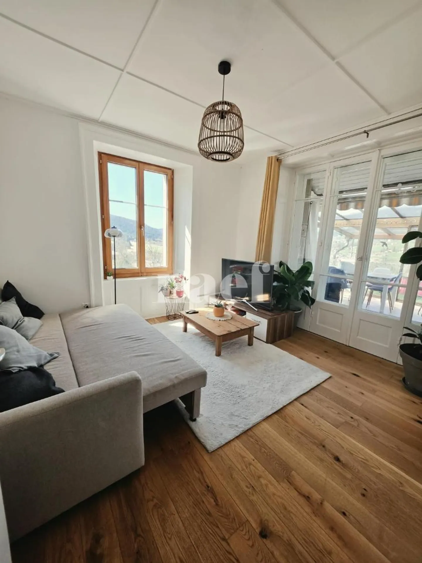 Kürzlich renovierte 4-Zimmer-Wohnung mit Balkon und Veranda - Foto 2 von 10