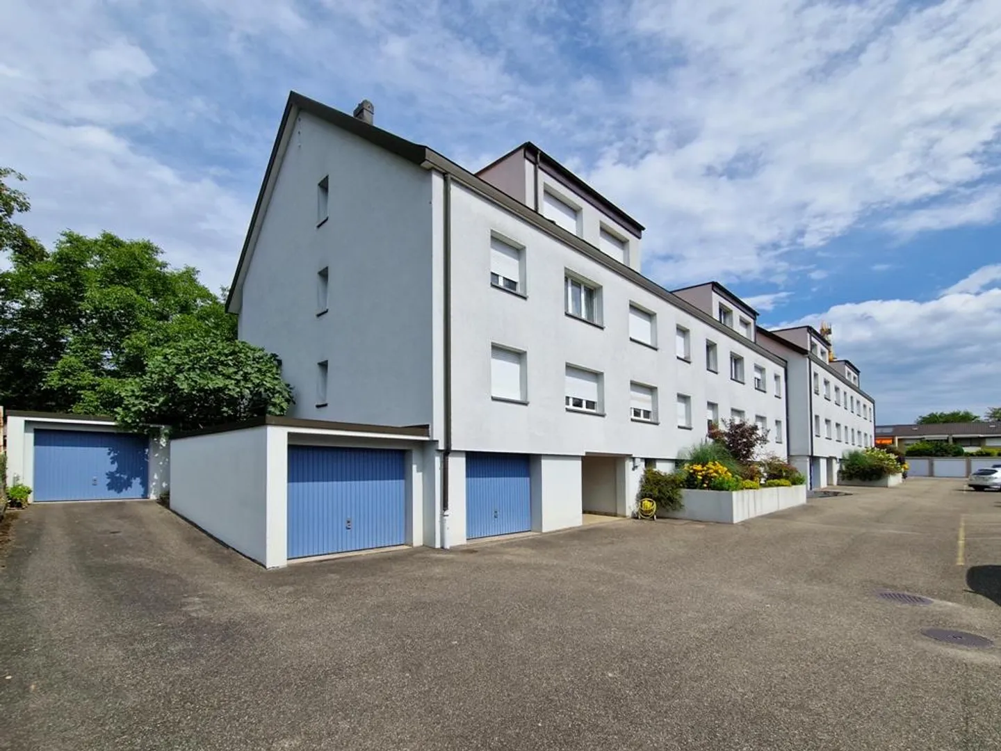 Appartamento di 3 stanze tranquillo con balcone - Foto 1 di 8