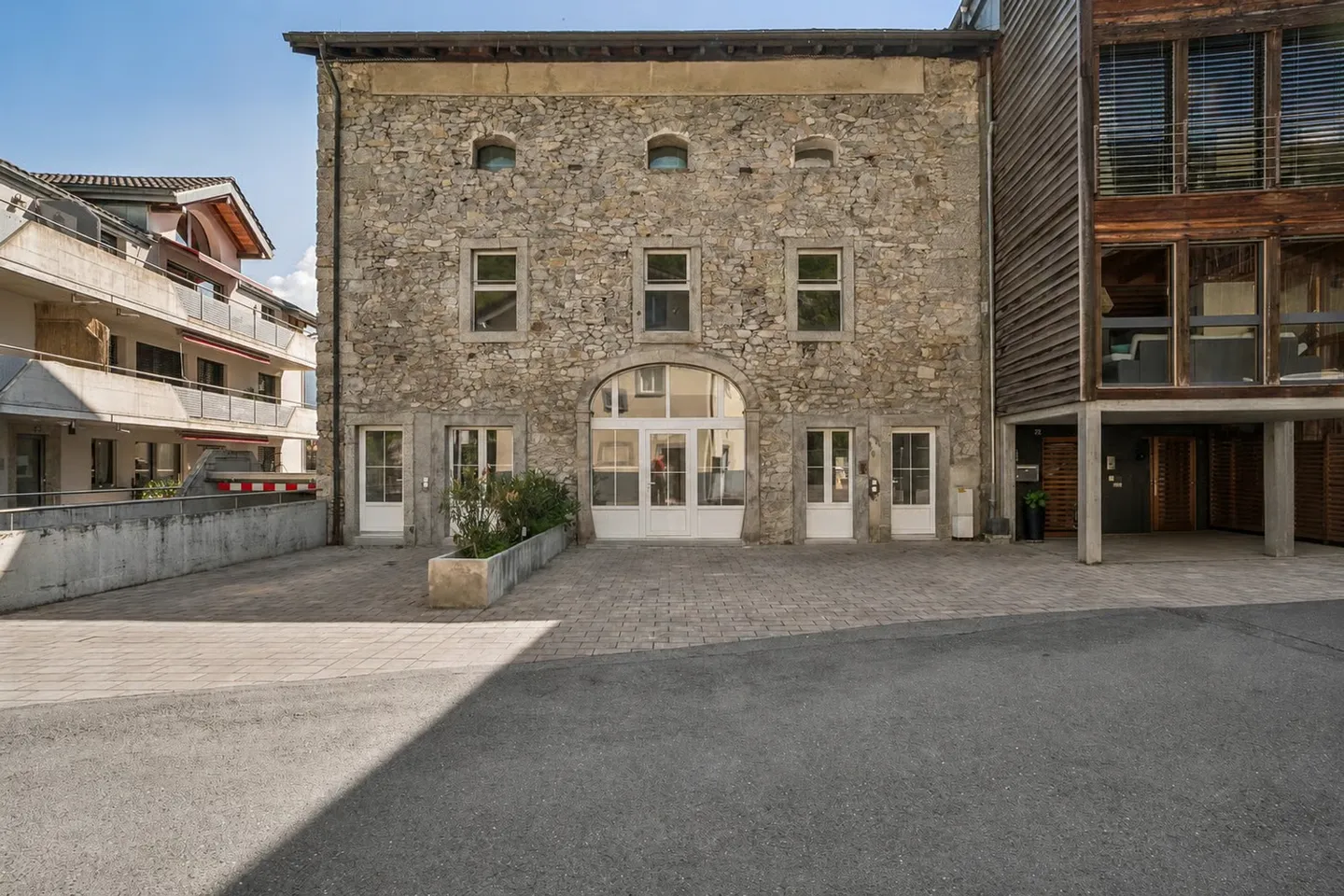 Appartamento 4,5 locali con loggia in un piccolo complesso residenziale - Foto 1 di 3