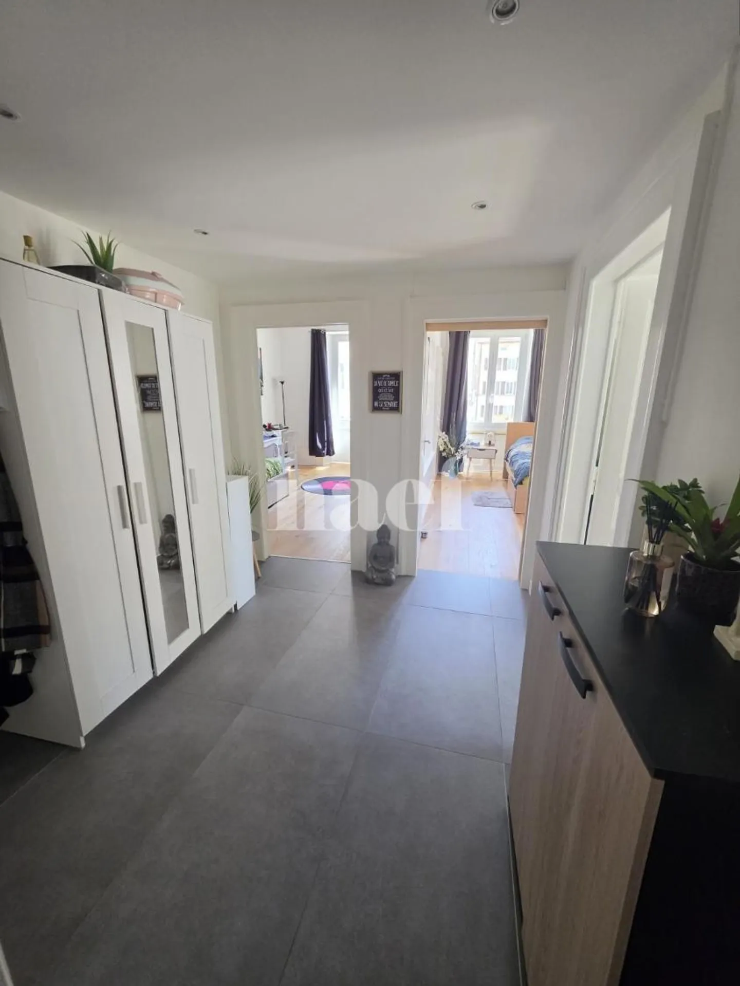 Kürzlich renovierte 4-Zimmer-Wohnung mit Balkon und Veranda - Foto 6 von 10