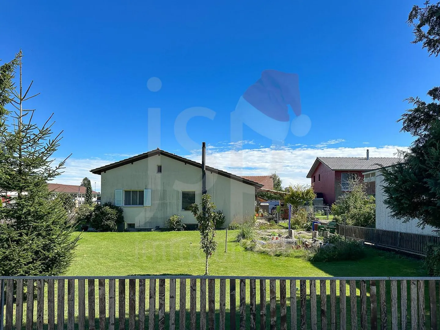 5.5 Zimmer Bungalow mit grossem Grundstück - Foto 2 von 26