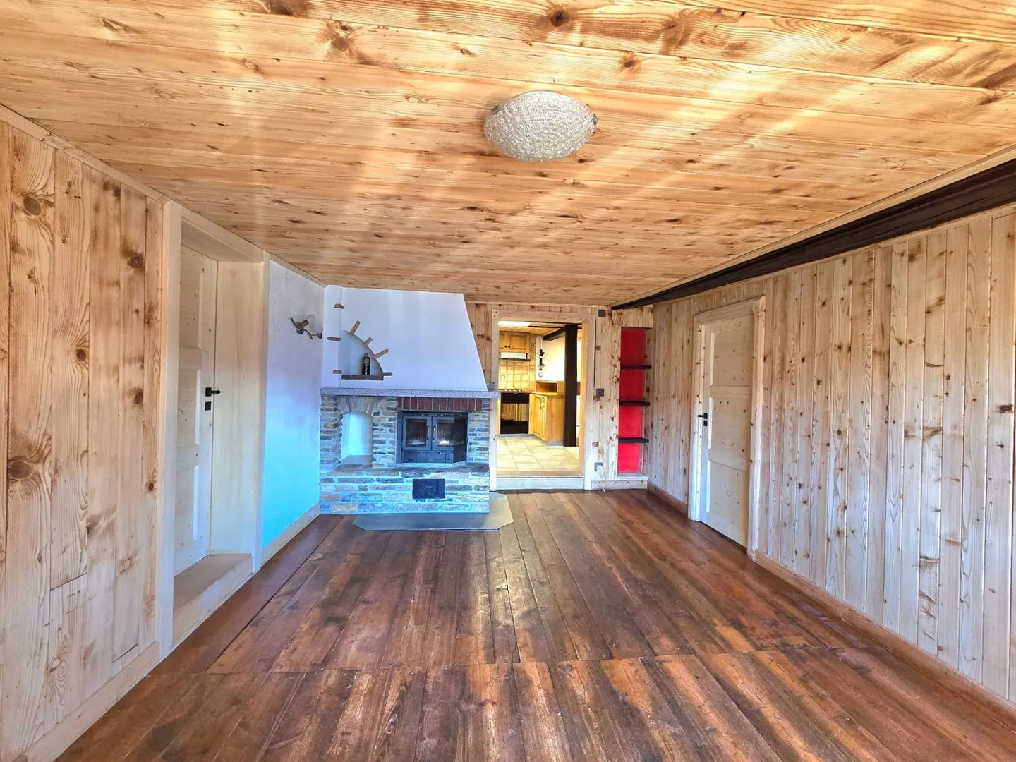 Appartement charmant avec 4 pièces et cheminée à Suen (Saint-Martin), Val d'Hérens - Photo 2 sur 15