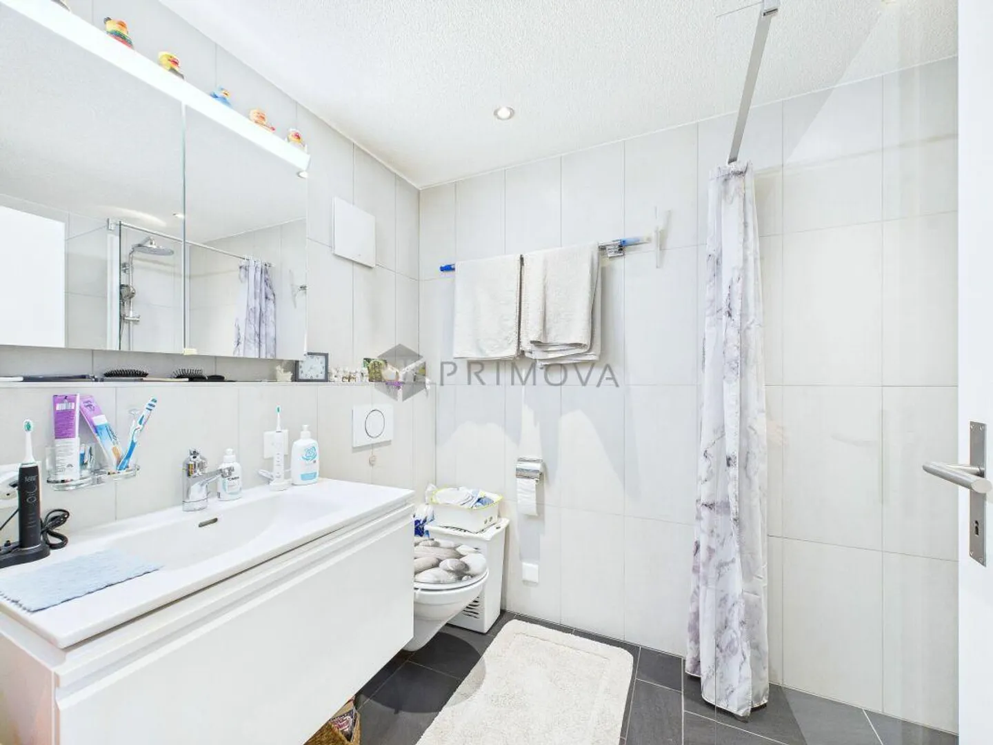 Le design moderne rencontre l'idylle de l'Emmental : Appartement haut de gamme à vendre - Photo 7 sur 9