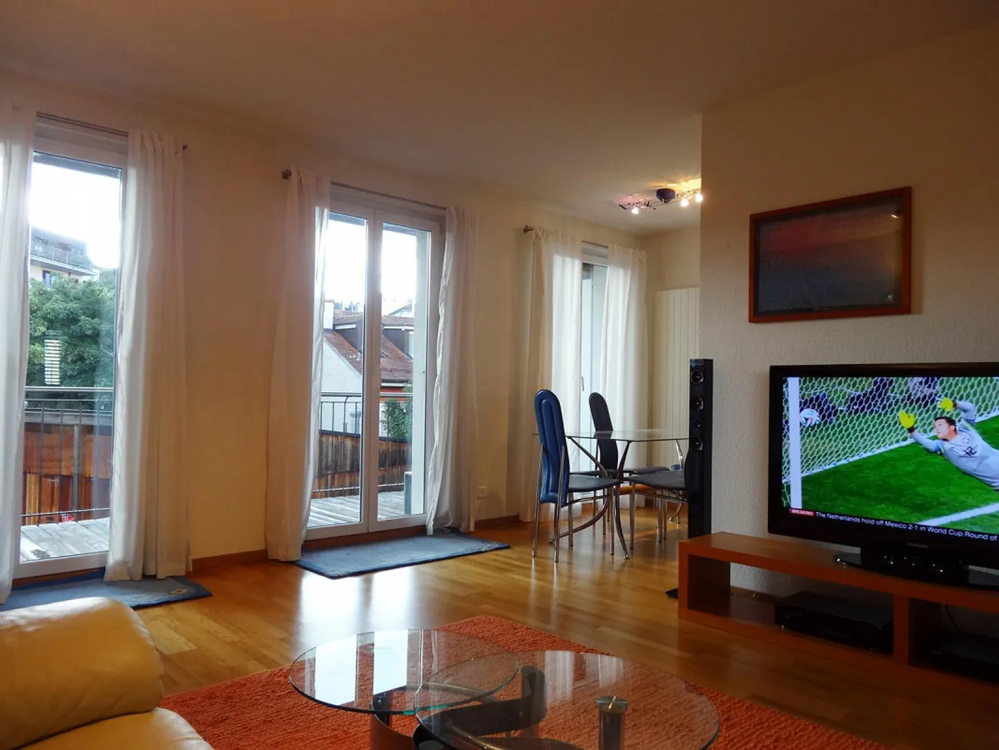 Modern furnished flat 4.5 rooms in Geneva center, easy access to all - Photo 1 of 11