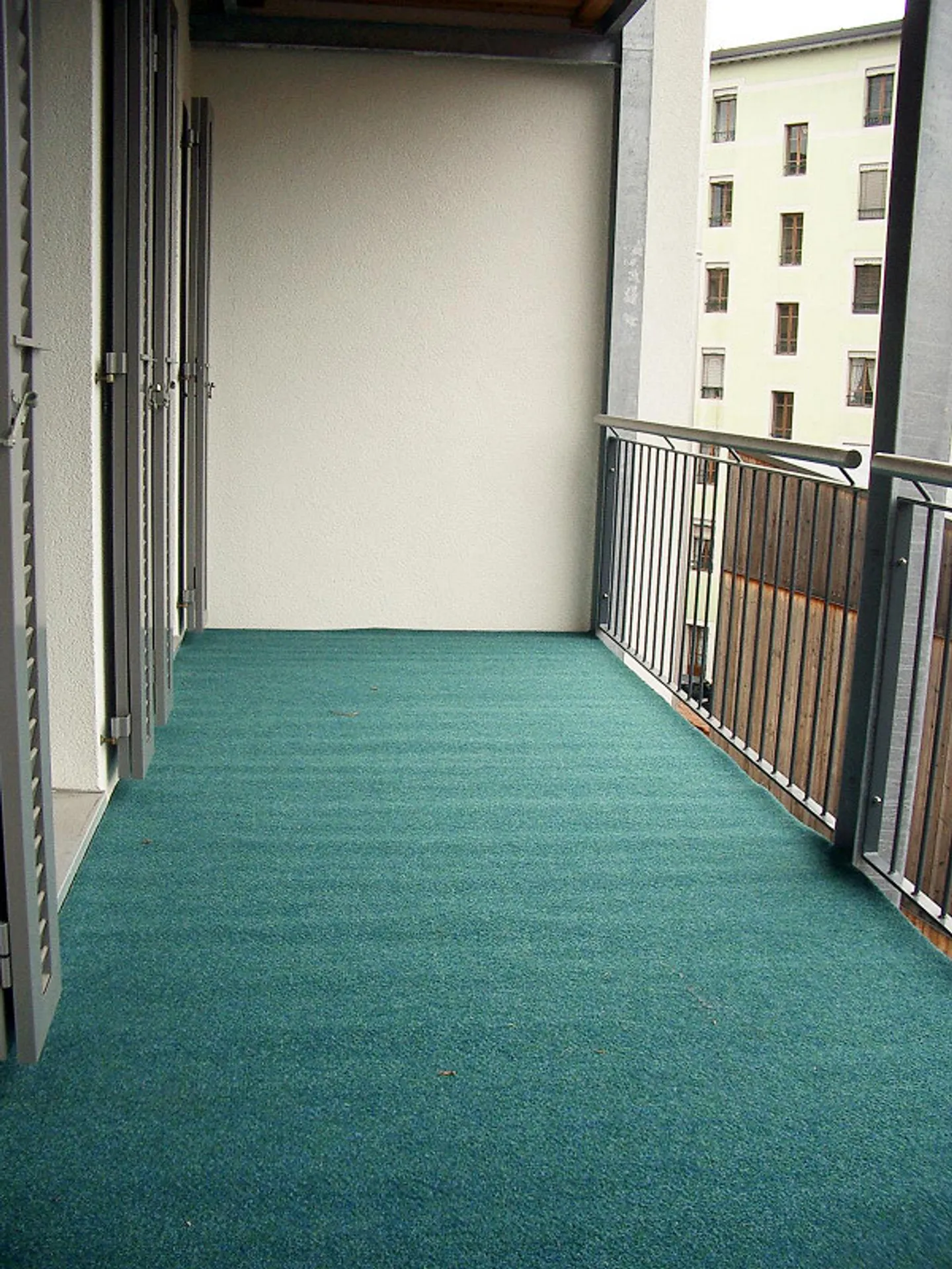 Modern furnished flat 4.5 rooms in Geneva center, easy access to all - Photo 9 of 11