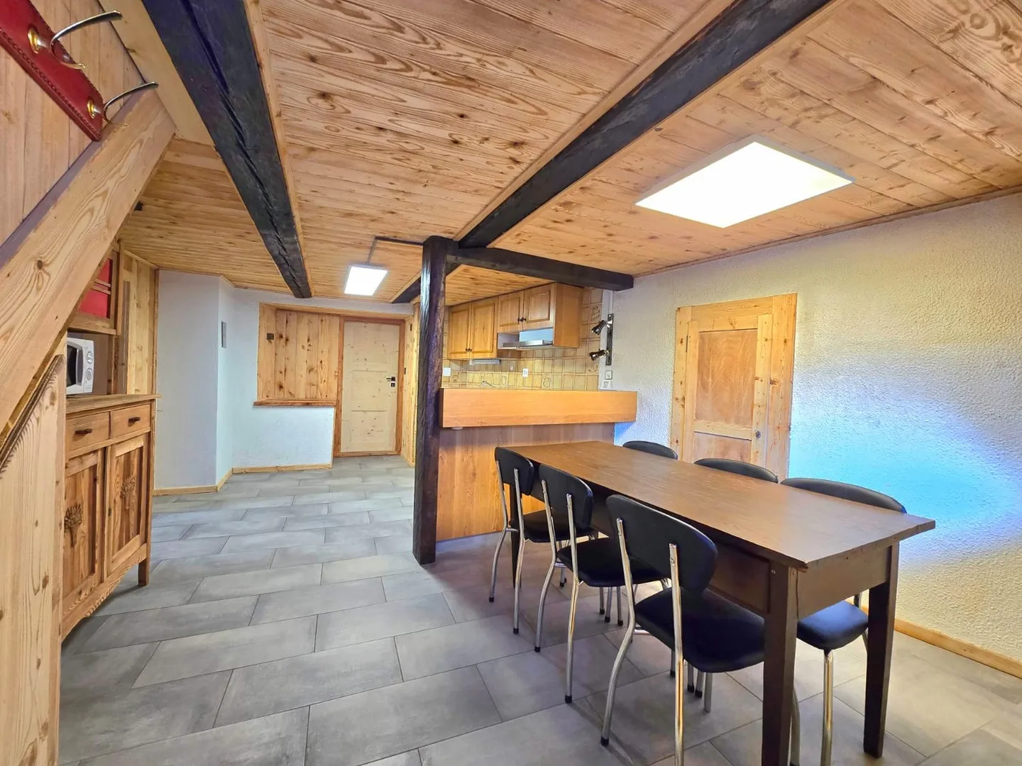 Appartement charmant avec 4 pièces et cheminée à Suen (Saint-Martin), Val d'Hérens - Photo 8 sur 15
