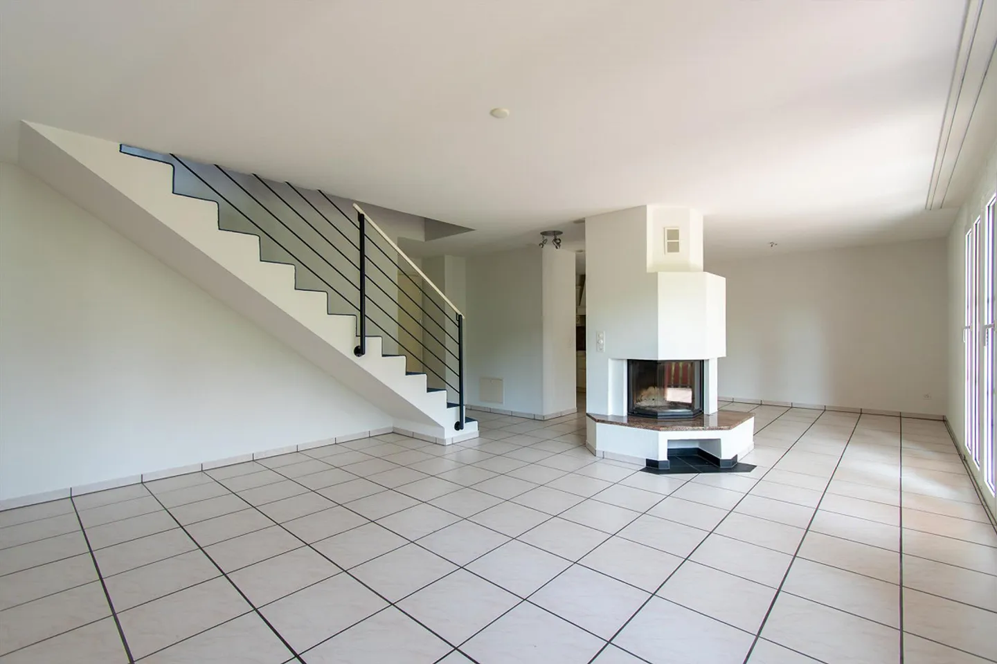 Appartamento maisonette attraente di 5,5 stanze con balcone - Foto 1 di 26