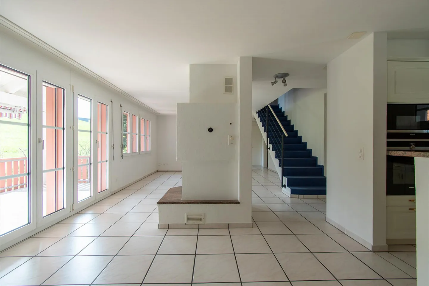 Appartamento maisonette attraente di 5,5 stanze con balcone - Foto 4 di 26