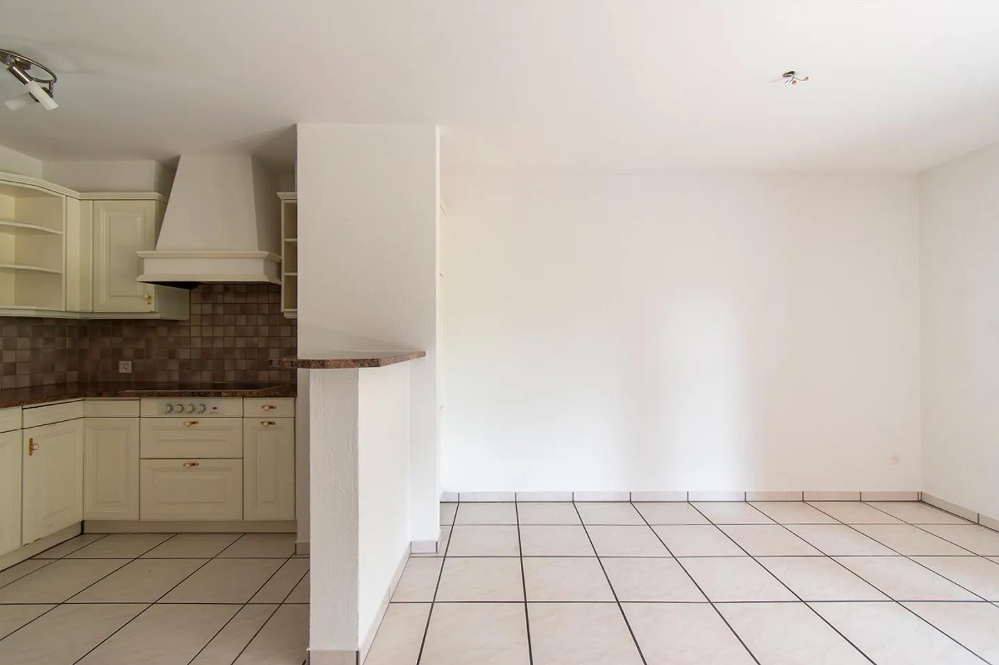 Appartamento maisonette attraente di 5,5 stanze con balcone - Foto 6 di 26