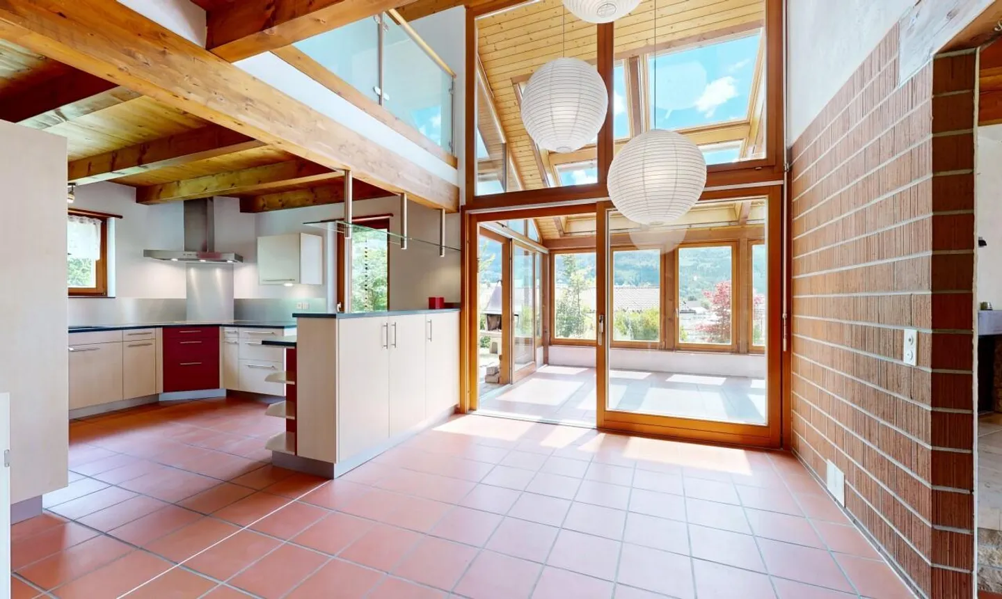 Maison de 6,5 pièces avec lumière, espace et belle vue - Photo 7 sur 11