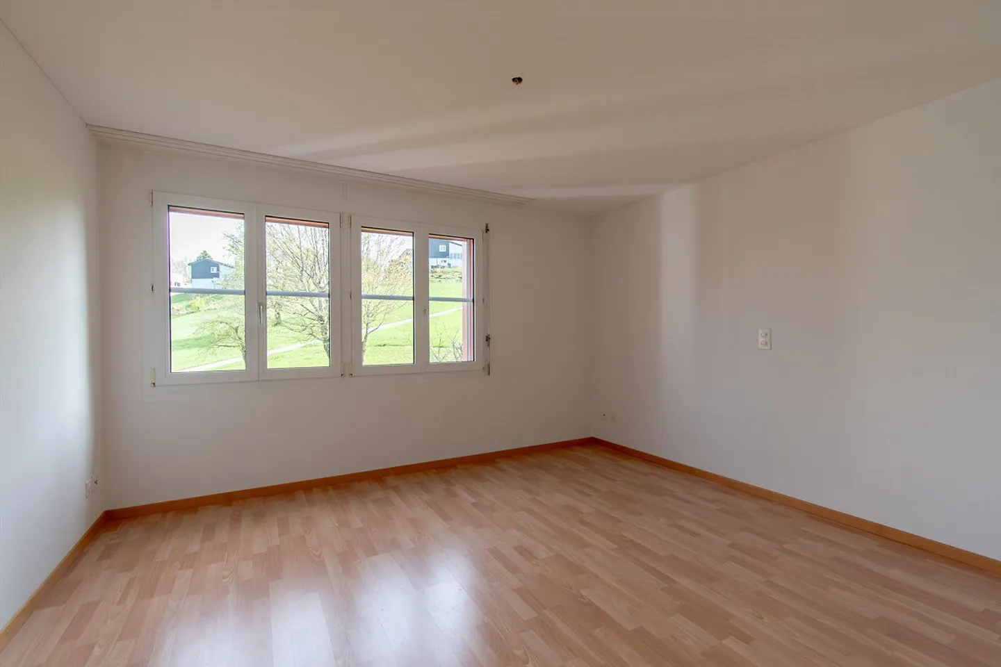 Appartamento maisonette attraente di 5,5 stanze con balcone - Foto 11 di 26