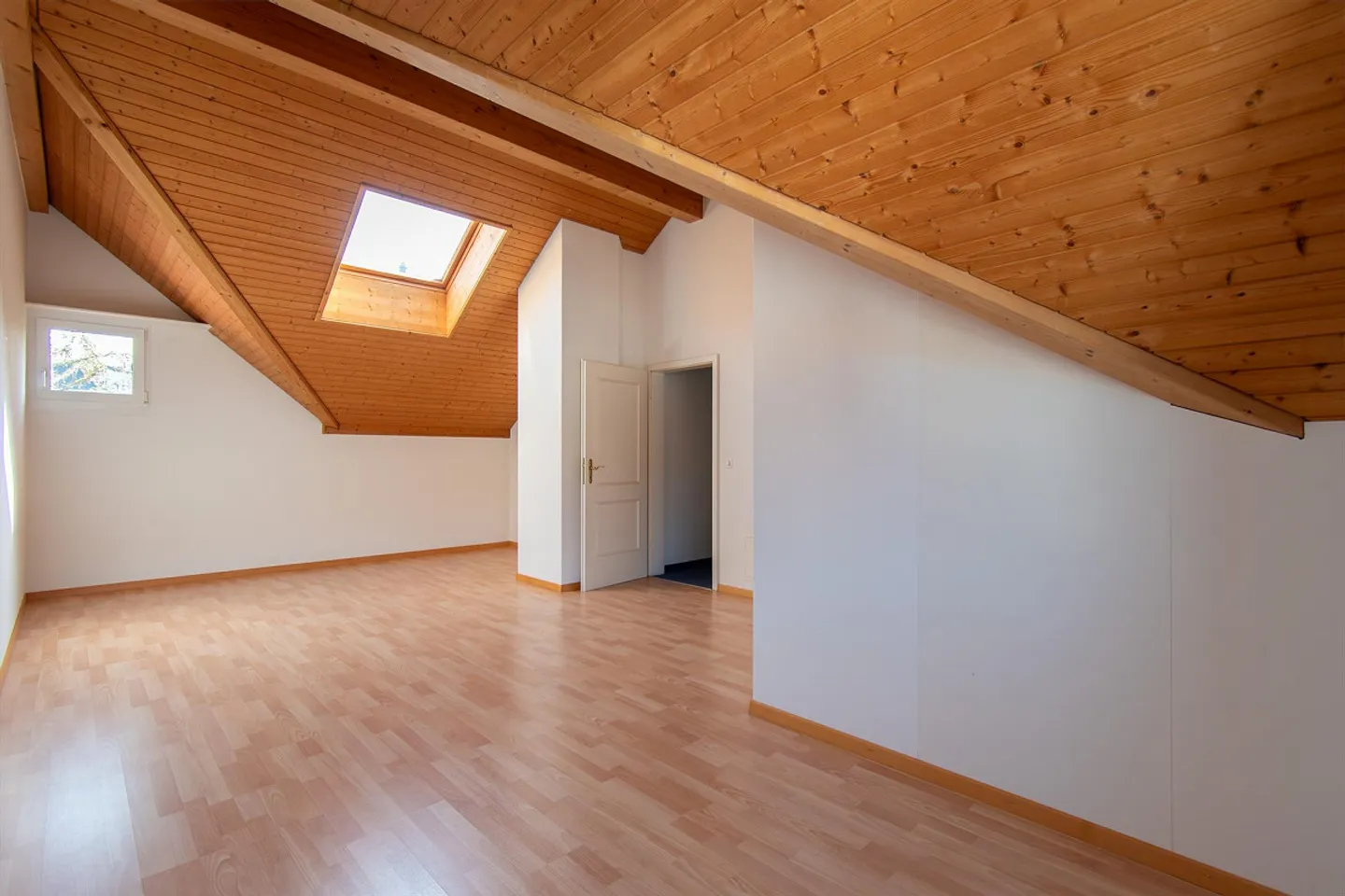 Appartamento maisonette attraente di 5,5 stanze con balcone - Foto 17 di 26