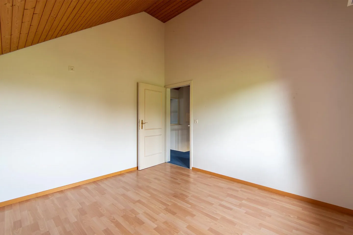 Appartamento maisonette attraente di 5,5 stanze con balcone - Foto 20 di 26