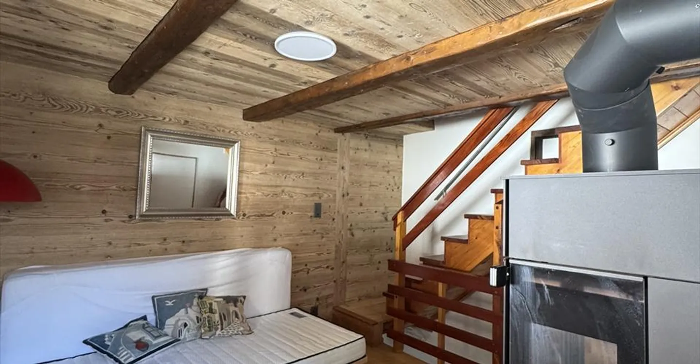 Triplex in una casa di villaggio - Foto 5 di 11