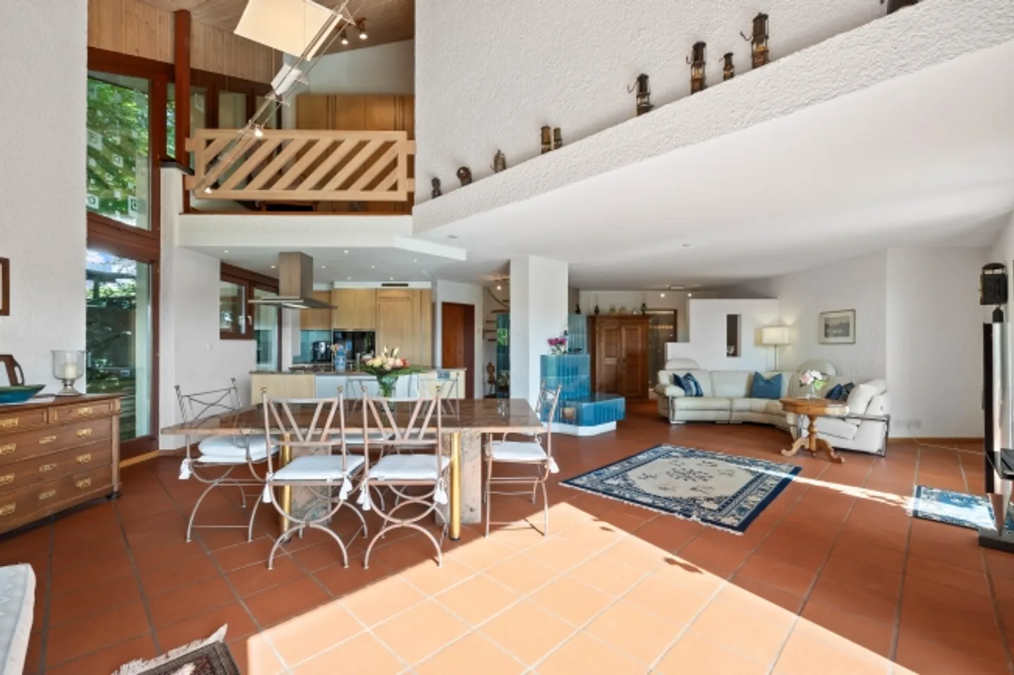 Bijou architectural sur presque 1 000 m² de terrain - Photo 4 sur 8