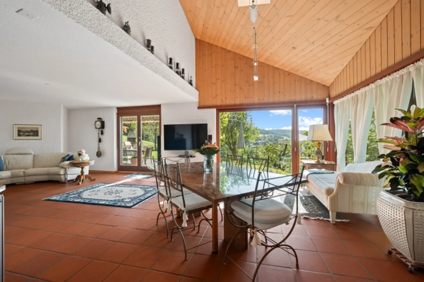 Bijou architectural sur presque 1 000 m² de terrain - Photo 6 sur 8