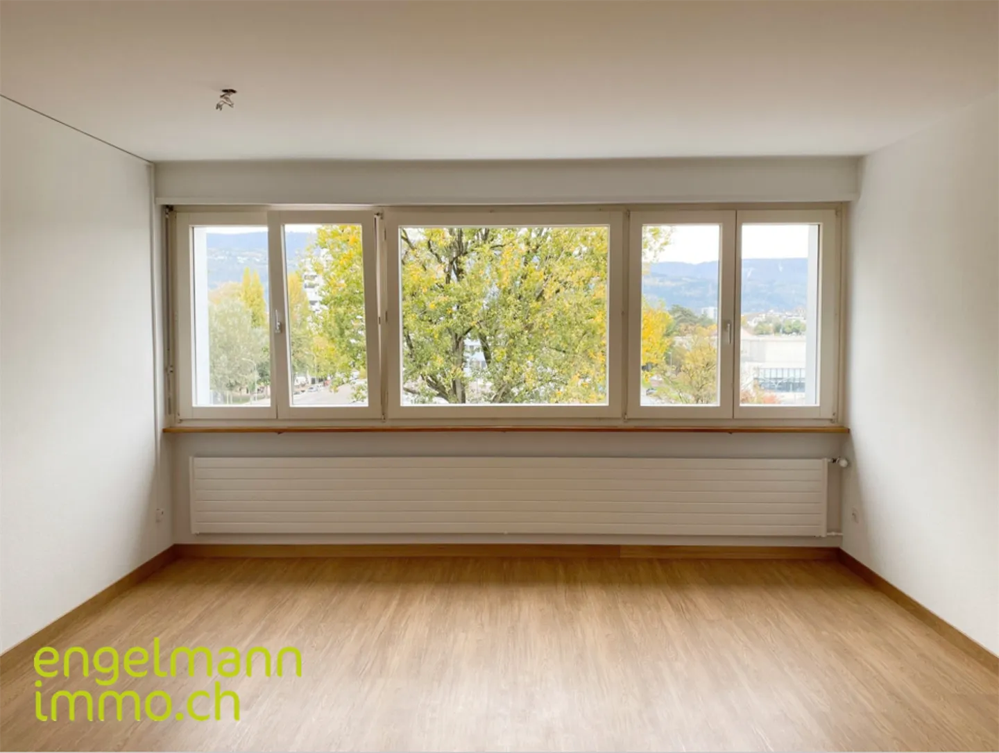 Appartement à louer - Photo 2 sur 8