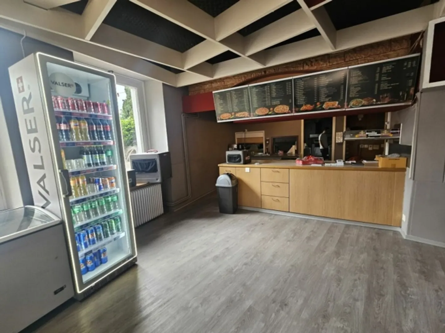 Pizzeria con Appartamento - Foto 2 di 6