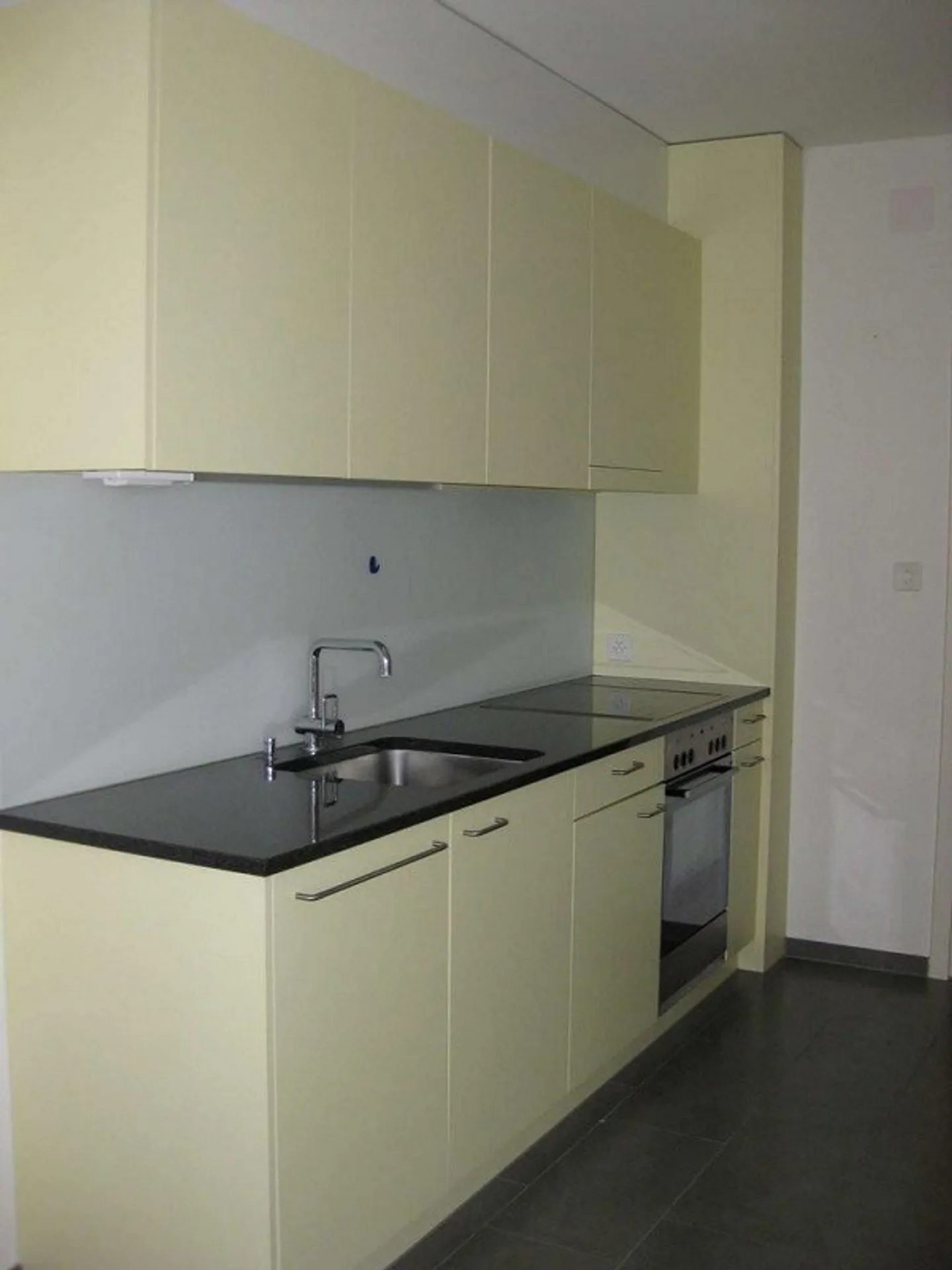 Beaumont - Edificio con piscina, ideale per una famiglia - Foto 2 di 7