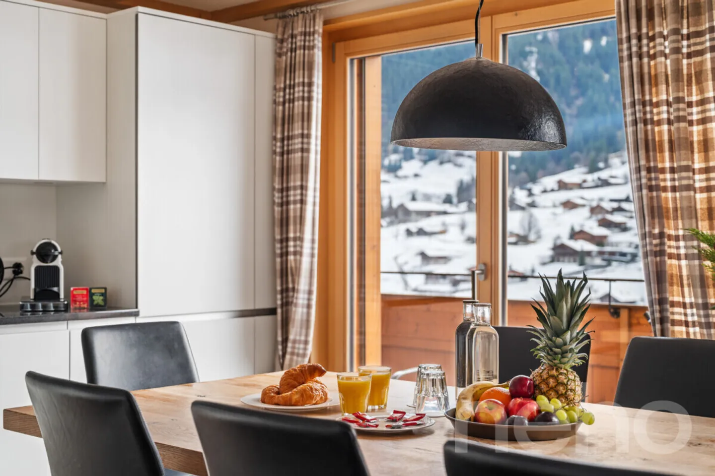 An exceptional alpine lifestyle facing the Eiger Express - Photo 9 of 12